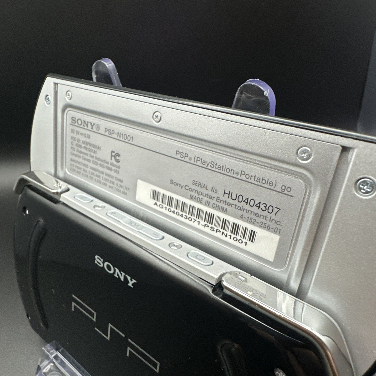 Sony PSP Go 14GB Handheld System - Black
