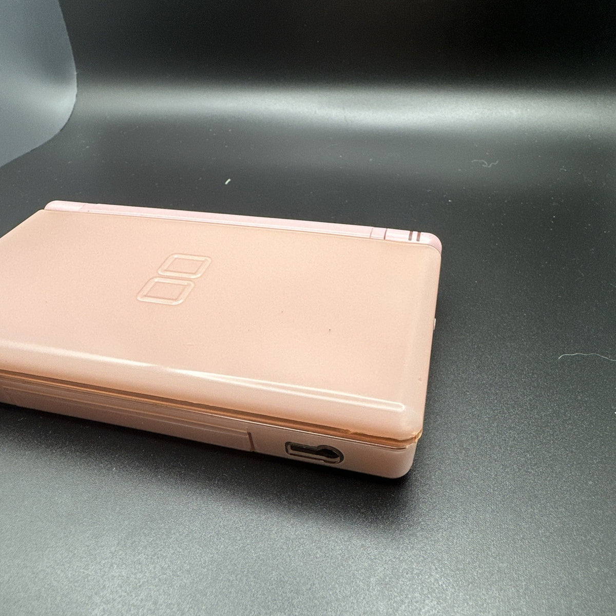 Nintendo DS Lite System Portable Gaming Console - Coral Pink