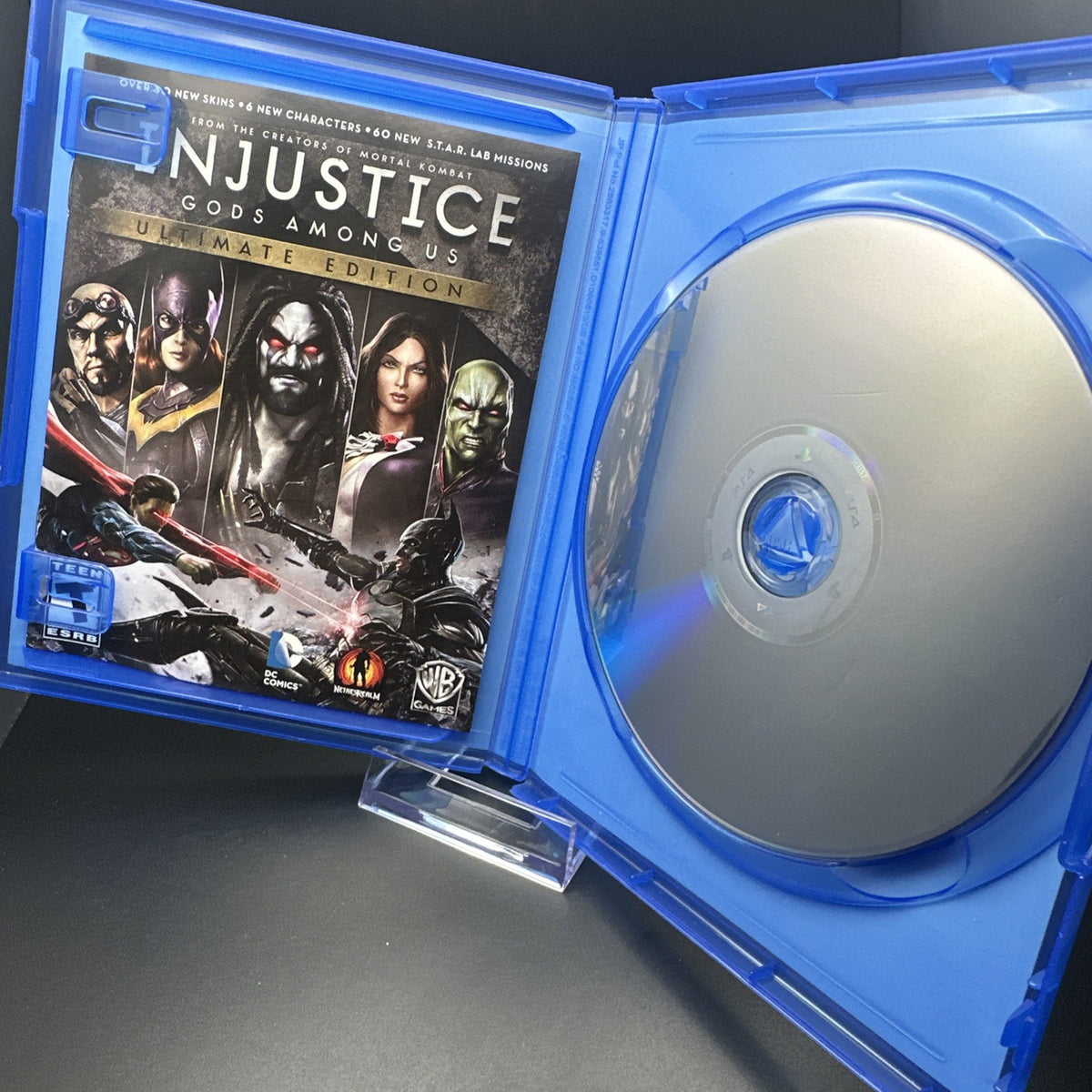 Injustice: Gods Among Us -- Ultimate Edition (Sony PlayStation 4, 2013)