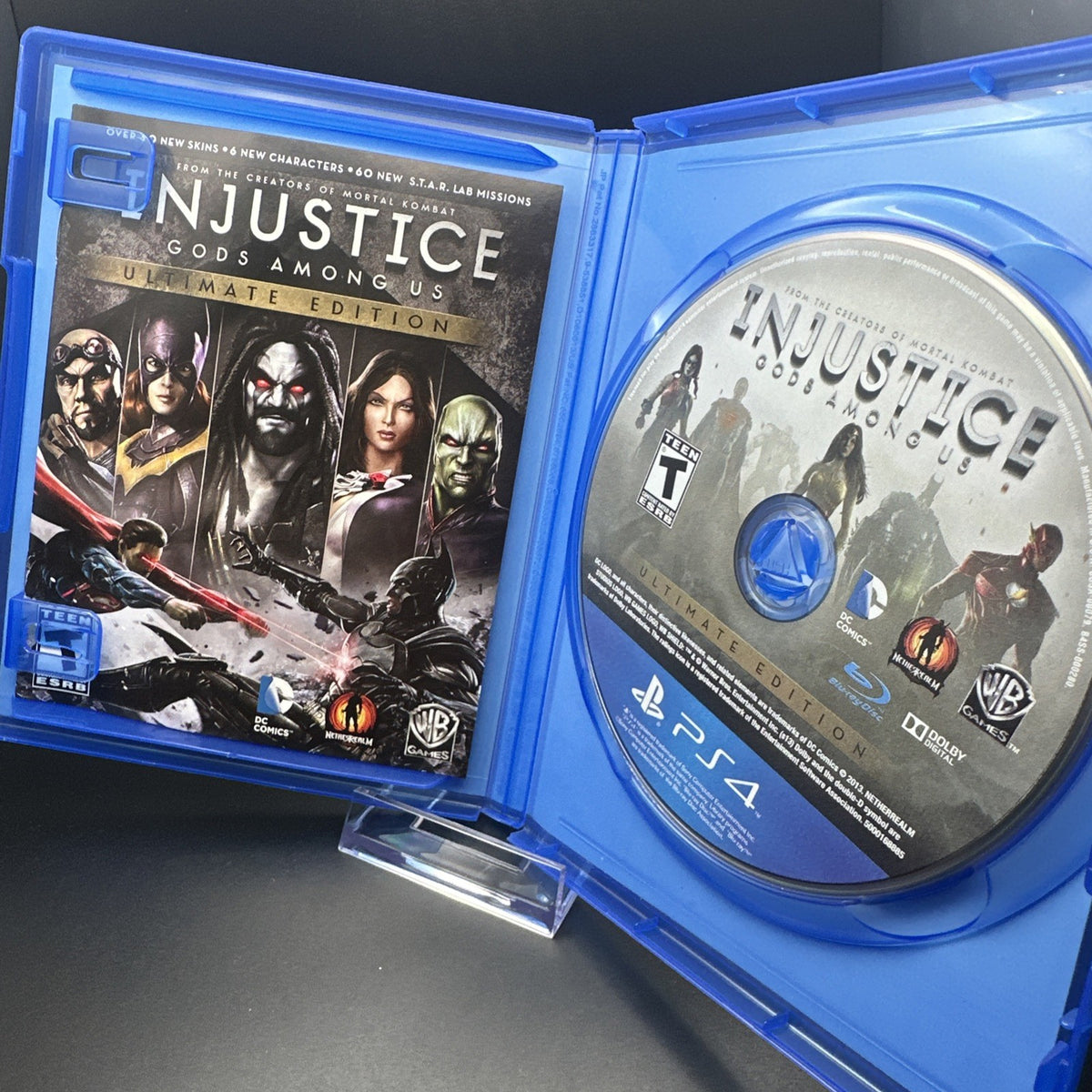 Injustice: Gods Among Us -- Ultimate Edition (Sony PlayStation 4, 2013)